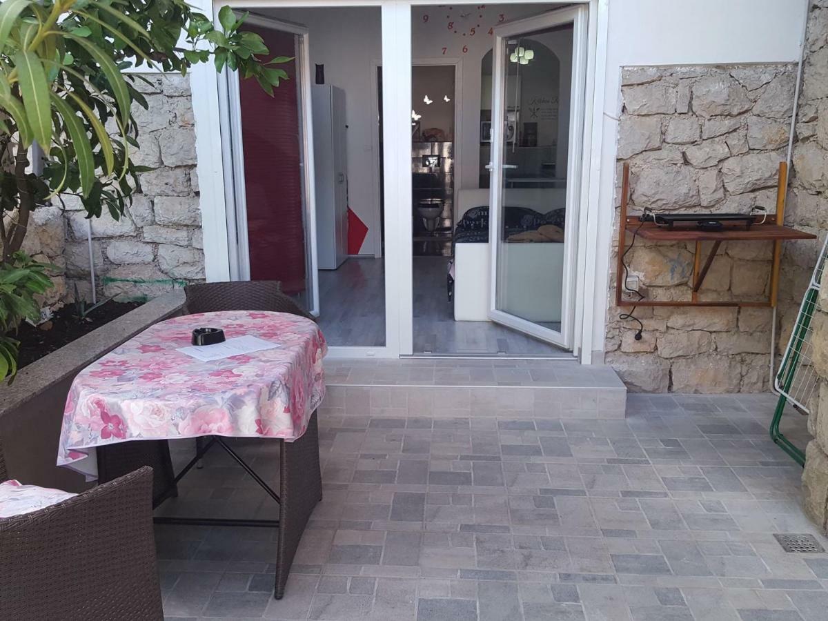 Apartments Anita Crikvenica Exterior foto